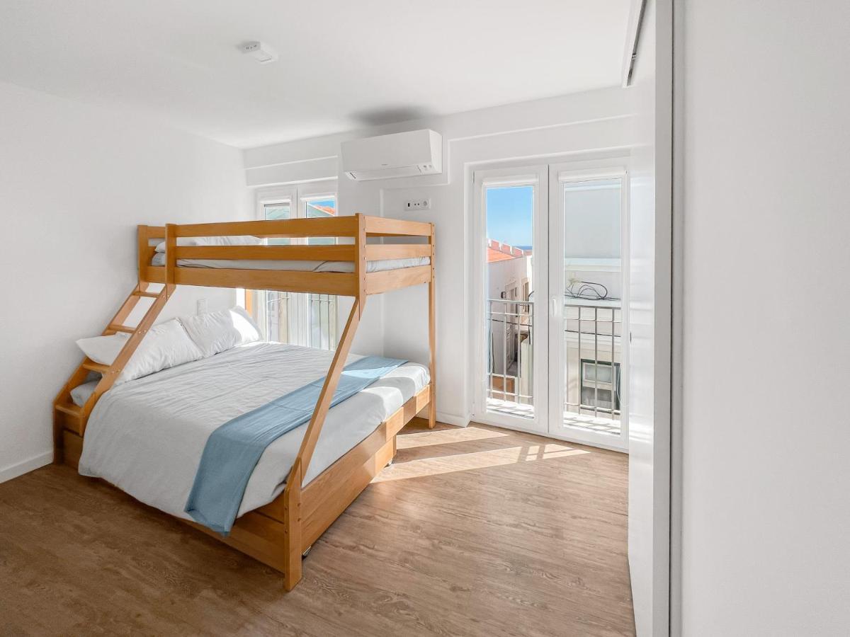 Sea Light Apartment Sesimbra. 2 Bedrooms, 6 Guests Esterno foto