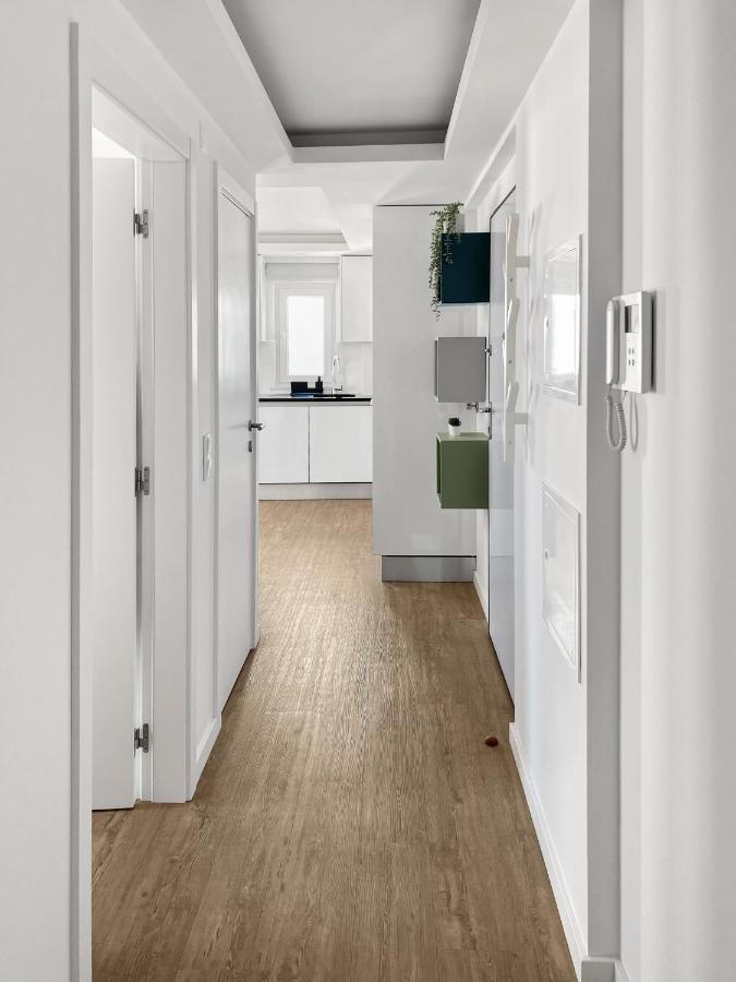 Sea Light Apartment Sesimbra. 2 Bedrooms, 6 Guests Esterno foto