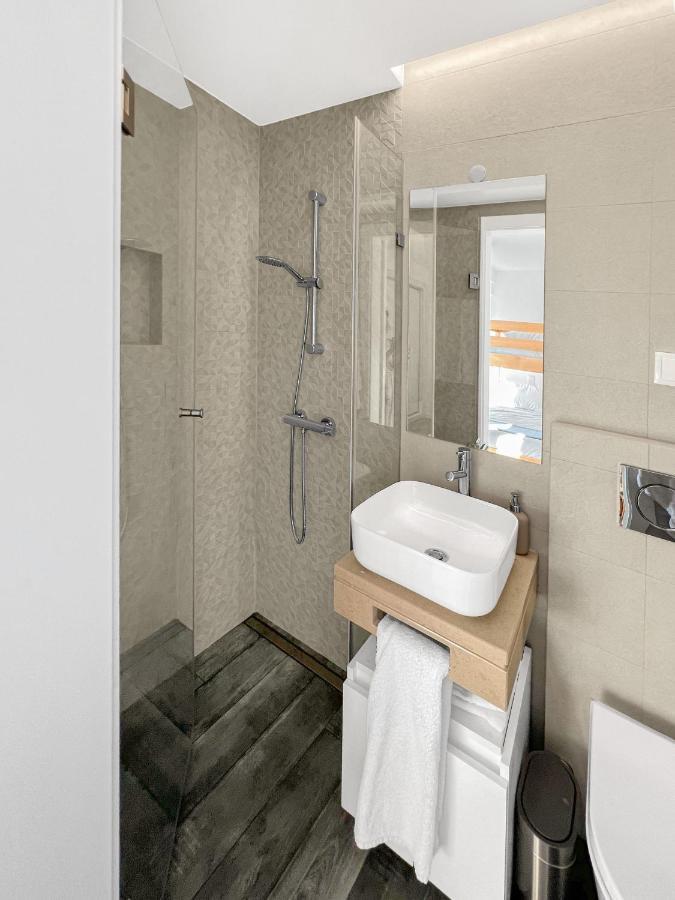 Sea Light Apartment Sesimbra. 2 Bedrooms, 6 Guests Esterno foto